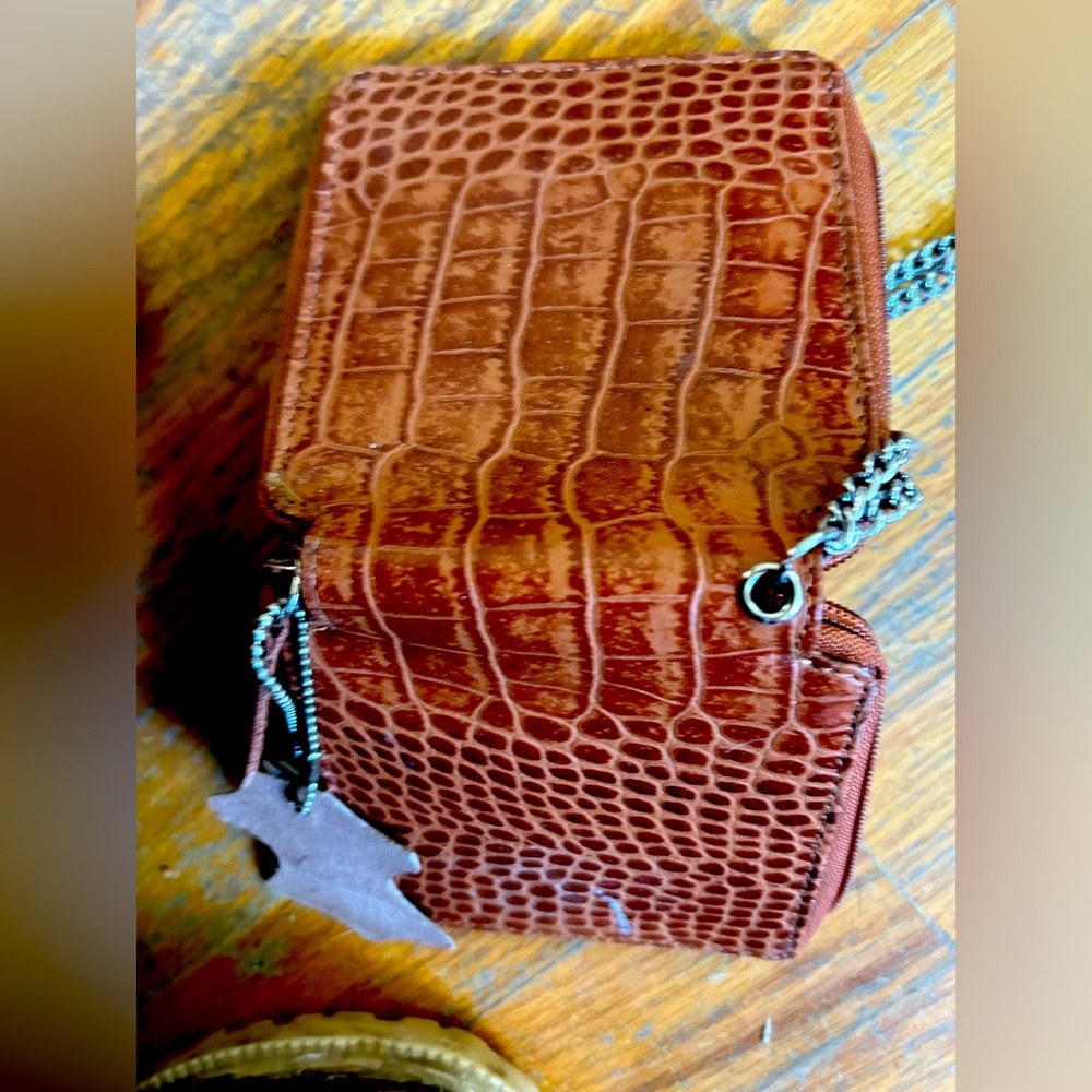 Crocodile Pattern Wallet - Union Code - Picture 2 of 4